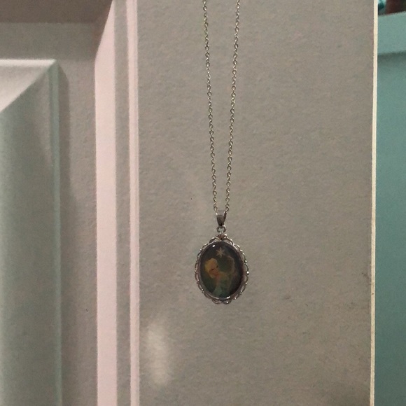 Queen Elsa necklace - Picture 2 of 2